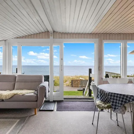 Nedelko - 20m From The Sea By Interhome *