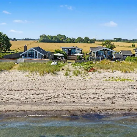 Nedelko - 20m From The Sea By Interhome בית נופש *