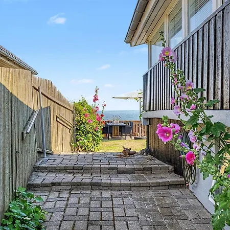 Nedelko - 20m From The Sea By Interhome אוטרופ